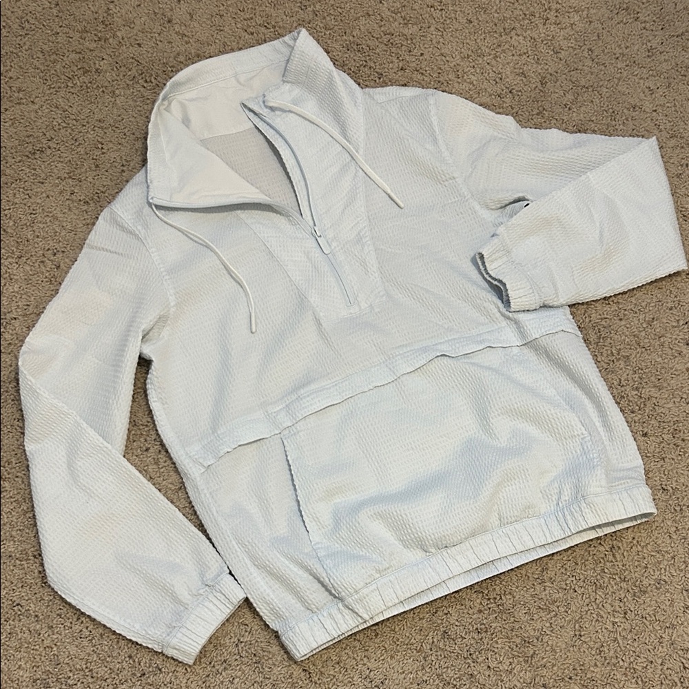 Lululemon Pack Light Pullover in Almost Blue
